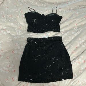 Windsor 2 Piece Top and Skirt Sett